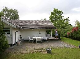 6 Person Holiday Home in Dronningmolle-by Traum