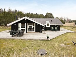 5 Person Holiday Home in Albaek