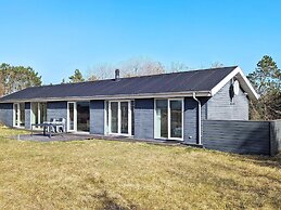 8 Person Holiday Home in Albaek-by Traum