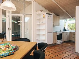 10 Person Holiday Home in Blavand