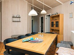 10 Person Holiday Home in Blavand