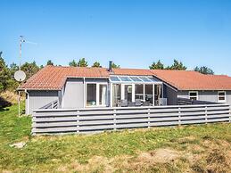 10 Person Holiday Home in Blavand