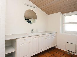 10 Person Holiday Home in Blavand