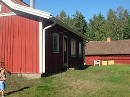 6 Person Holiday Home in Morlunda