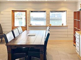 7 Person Holiday Home in Bokn-by Traum