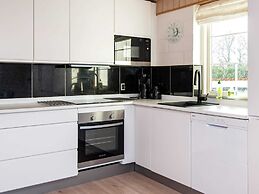 10 Person Holiday Home in Allingabro-by Traum