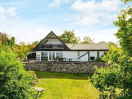 10 Person Holiday Home in Allingabro-by Traum