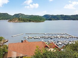 10 Person Holiday Home in Lindesnes-by Traum