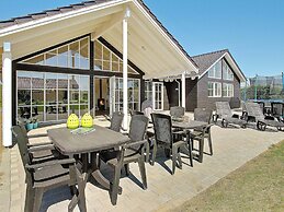 Luxury Beach House With Pool