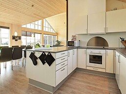 Luxury Beach House With Pool