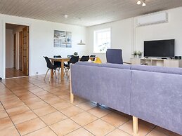 Spacious Holiday Home in Hemmet Jutland near Sea