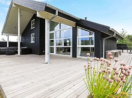 8 Person Holiday Home in Brovst-by Traum