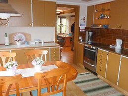 6 Person Holiday Home in Paulistrom-by Traum