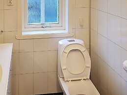 10 Person Holiday Home in Urangsvåg