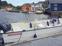 10 Person Holiday Home in Urangsvåg