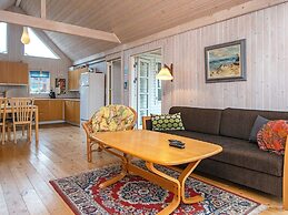 6 Person Holiday Home in Grenaa-by Traum