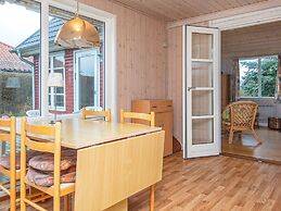 6 Person Holiday Home in Grenaa-by Traum
