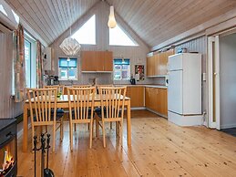 6 Person Holiday Home in Grenaa-by Traum