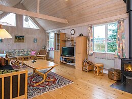 6 Person Holiday Home in Grenaa-by Traum