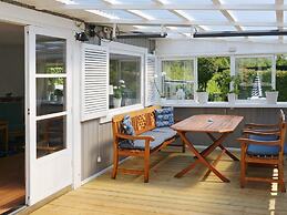6 Person Holiday Home in Loderup-by Traum