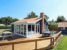 Sunlit Holiday Home in Funen near Sea