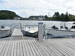 6 Person Holiday Home in Bakkasund