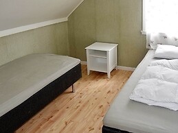 6 Person Holiday Home in Bakkasund