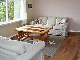 6 Person Holiday Home in Bakkasund