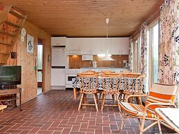 6 Person Holiday Home in Store Fuglede-by Traum