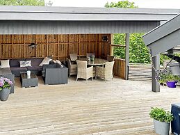9 Person Holiday Home in Korshamn-by Traum