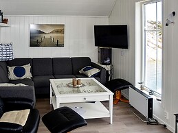 Holiday Home in Urangsvåg
