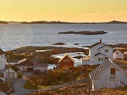 5 Person Holiday Home in Bud-by Traum