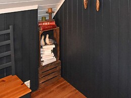 5 Person Holiday Home in Bud-by Traum