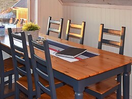 5 Person Holiday Home in Bud-by Traum