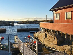 5 Person Holiday Home in Bud-by Traum