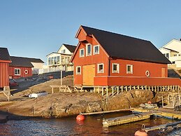 5 Person Holiday Home in Bud-by Traum