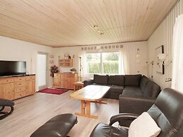 6 Person Holiday Home in Eskebjerg