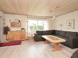 6 Person Holiday Home in Eskebjerg-by Traum