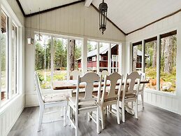 8 Person Holiday Home in Sundlandet