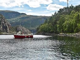 8 Person Holiday Home in Sundlandet