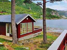8 Person Holiday Home in Sundlandet