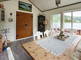 8 Person Holiday Home in Sundlandet