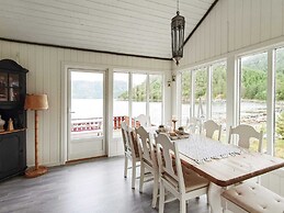 8 Person Holiday Home in Sundlandet