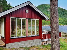 8 Person Holiday Home in Sundlandet