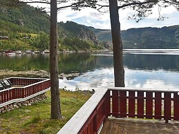 8 Person Holiday Home in Sundlandet