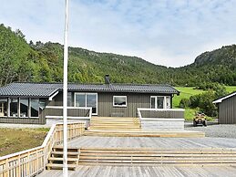 8 Person Holiday Home in Sundlandet