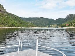 8 Person Holiday Home in Sundlandet