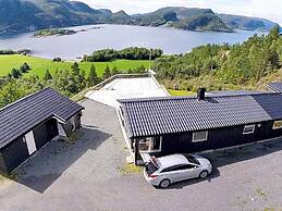 8 Person Holiday Home in Sundlandet
