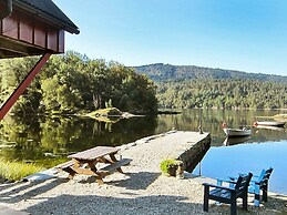 5 Person Holiday Home in Lonevag