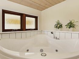 Luxurious Holiday Home Near Hals With Whirlpool